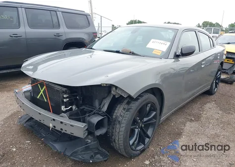 2018 Dodge Charger Sxt Rwd z USA, uszkodzony, nr VIN 2C3CDXBG7JH257677